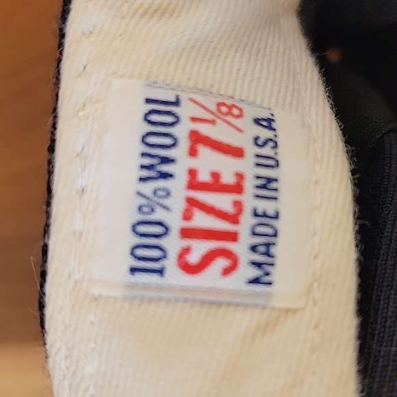 Vintage New Era 7 1/8 Fitted Boston Red Sox 100% Wool Pro Model - Picture 9 of 9